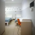 L'archetto Hostel Κρεμόνα